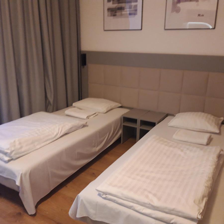 Yaroslav Apartments Varsó Kültér fotó